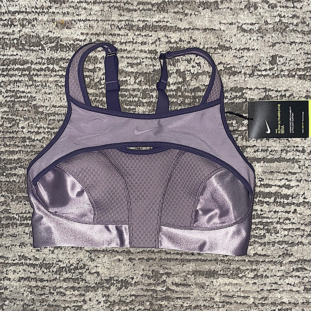 NWT NIKE ALPHA ULTRA BREATHE BRA